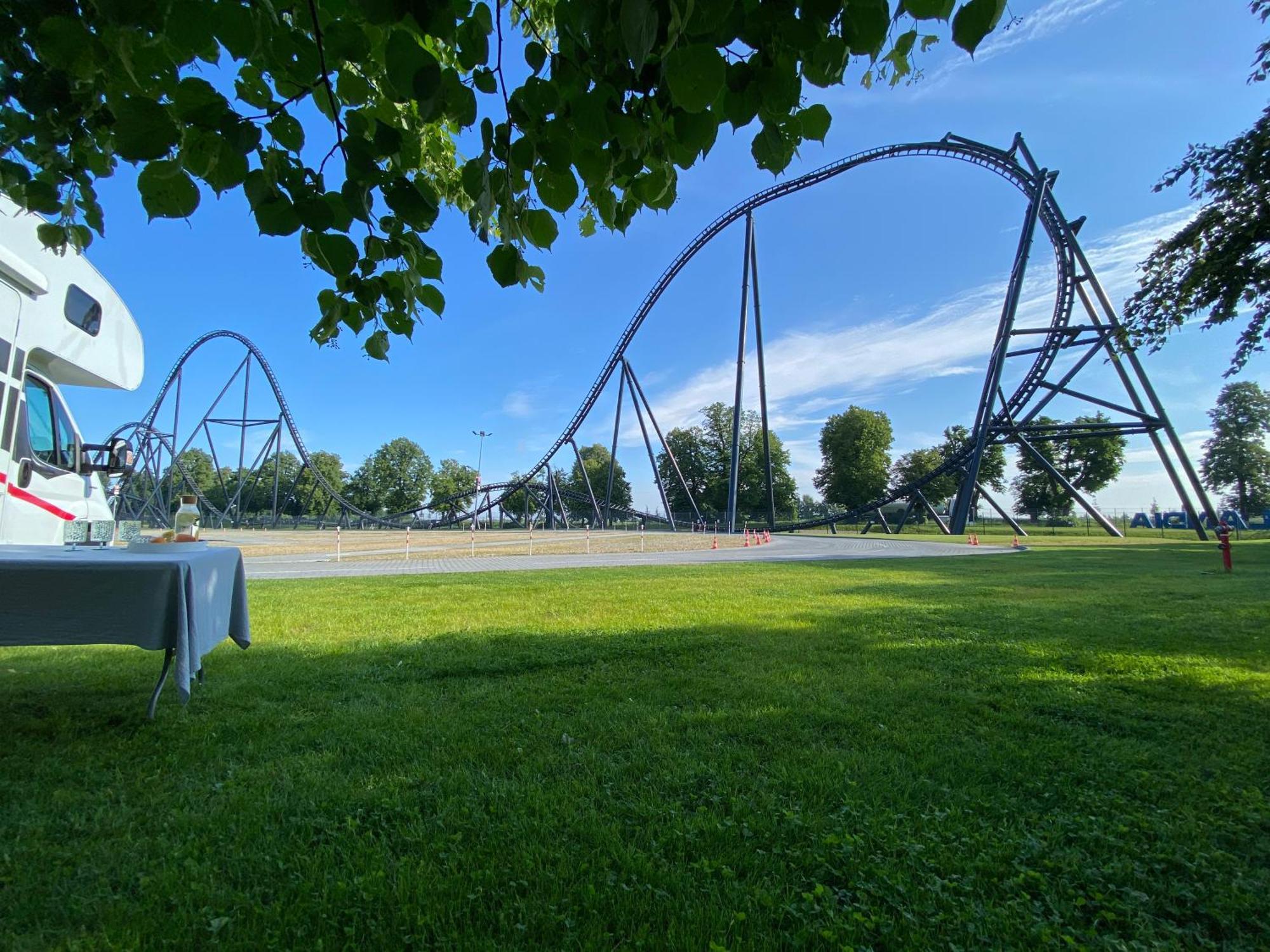 Encar - Blizej Nie Bedzie Campsite Zator
